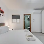 아파트 Seafront With Private Terrace In Marsascala By 360 Estates 마르사스칼라