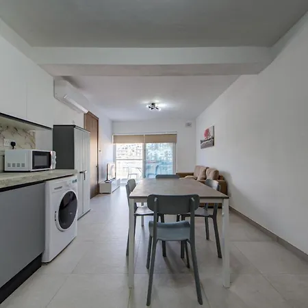 アパート Seafront With Private Terrace In Marsascala By 360 Estates *