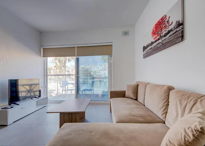 Appartement Seafront With Private Terrace In Marsascala By 360 Estates Marsaskala