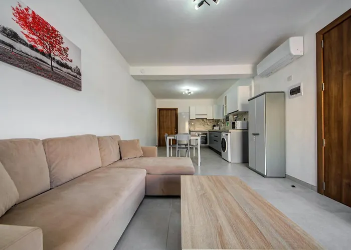 Seafront With Private Terrace In Marsascala By 360 Estates Διαμέρισμα