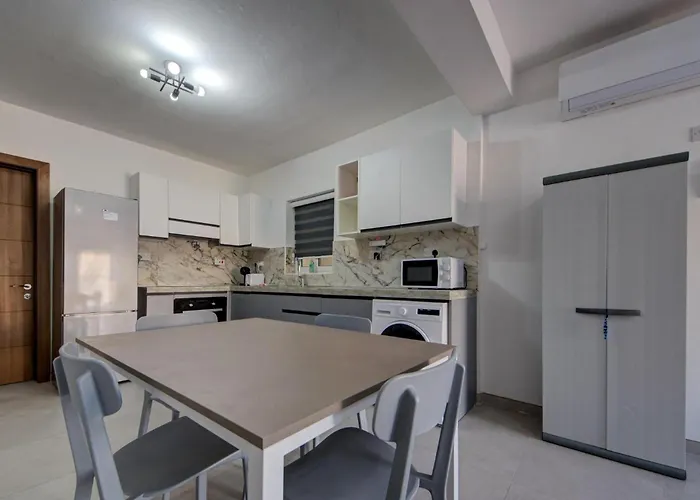 Appartement Seafront With Private Terrace In Marsascala By 360 Estates *